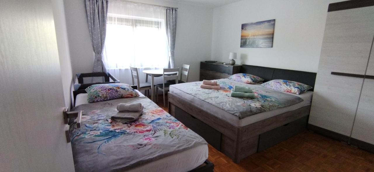 Vila Zdenka Apartmants ツリクヴェニツァ エクステリア 写真