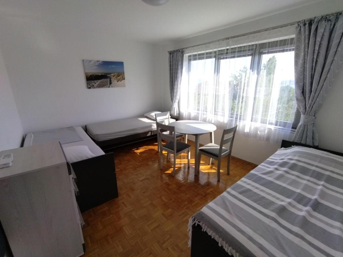 Vila Zdenka Apartmants ツリクヴェニツァ エクステリア 写真