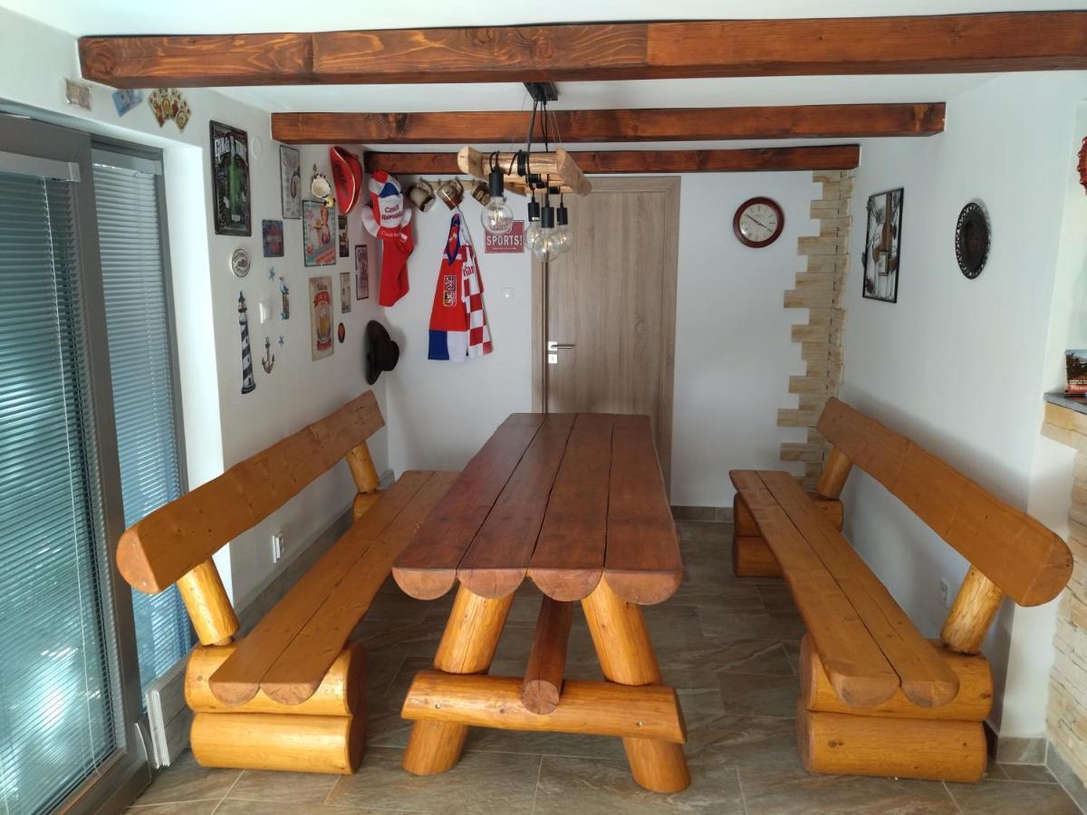 Vila Zdenka Apartmants ツリクヴェニツァ エクステリア 写真